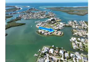 330 Kon Tiki Dr D2, Naples