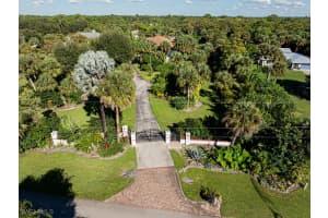 740 31st St Sw, Naples