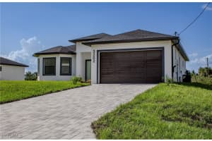 3202 72nd St W, Lehigh Acres