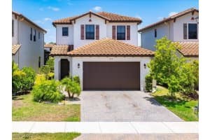 8812 Madrid Cir, Naples