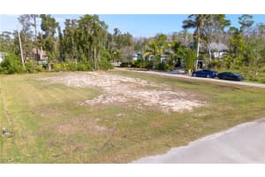 4520 Catalina Ln, Bonita Springs