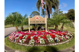 1075 Foxfire Ln 310, Naples