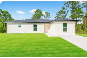 1141 Deauville St E, Lehigh Acres