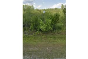 3531 37th Ave Ne, Naples