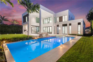 641 Starboard Dr, Naples 641 Starboard Dr, Naples