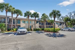 4210 Looking Glass Ln 4210, Naples