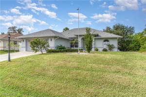 4186 Yucatan Cir, Port Charlotte