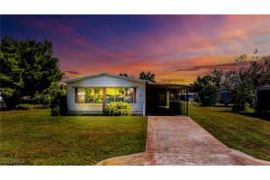 7627 Peyraud Dr, North Fort Myers