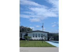 151 Pine Key Ln 26, Naples