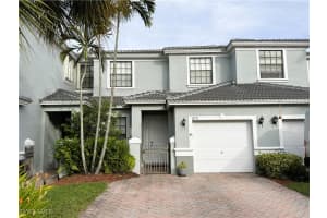 14776 Pinnacle Pl 62, Naples