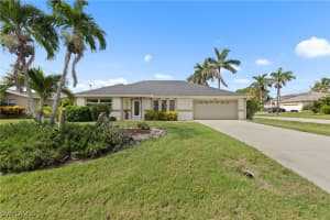 170 Sw 52nd St, Cape Coral