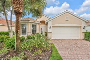 8419 Benelli Ct, Naples