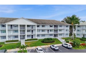 10684 Gulf Shore Dr 106b, Naples