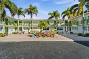 975 9th Ave S 2, Naples