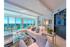 7515 Pelican Bay Blvd 9c, Naples