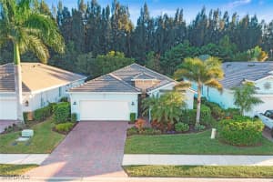 14579 Topsail Dr, Naples