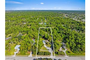 5731 Golden Gate Pkwy, Naples