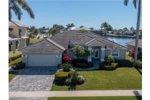 73 Gulfport Ct, Marco Island