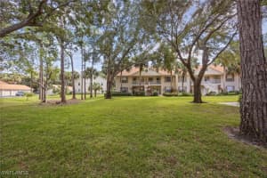257 Robin Hood Cir 101, Naples