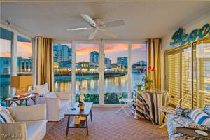 205 Park Shore Dr 4-413, Naples 205 Park Shore Dr 4-413, Naples