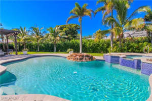 1555 Crayton Rd, Naples