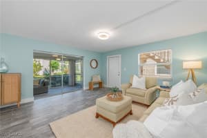 1549 Sandpiper St 49, Naples