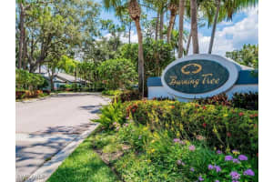 27115 Kindlewood Ln, Bonita Springs