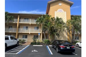 10000 Maddox Ln 321, Bonita Springs