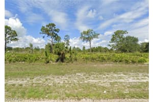 648 Columbus Blvd S, Lehigh Acres