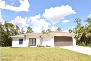 2121 Firebrand Rd, North Port