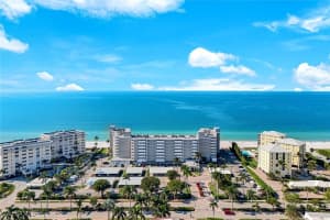 3443 Gulf Shore Blvd N 309, Naples