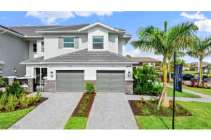 15339 Giardino Dr 11-204, Naples