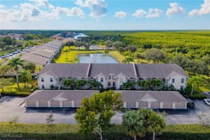 350 Newport Dr 1907, Naples