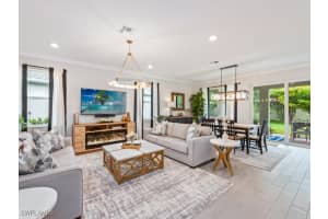 342 Deauville Loop, Naples