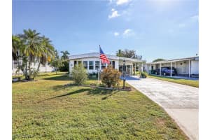 230 Matecumbe Ln 248, Naples