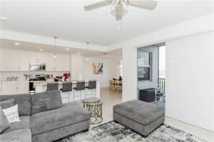 5749 Double Eagle Cir 4536, Ave Maria