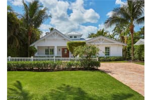 742 11th Ave S, Naples