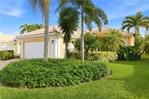 7704 Hernando Ct, Naples