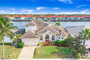 93 S Seas Ct, Marco Island