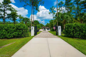 3068 2nd St Nw, Naples