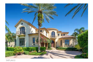 1979 4th St S, Naples