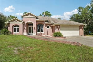 2621 Golden Gate Blvd W, Naples