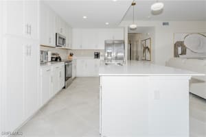 5583 Double Eagle Cir 4122, Ave Maria