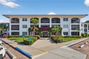 5 High Point Cir W 303, Naples