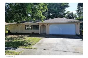 6986 Scarboro Dr, Fort Myers