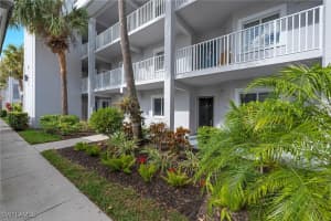 7831 Regal Heron Cir 105, Naples