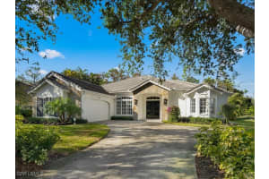 6665 Mill Run Cir, Naples