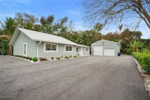 191 Abbey Ln, North Fort Myers