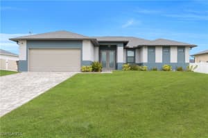 309 Ne 15th Ter, Cape Coral