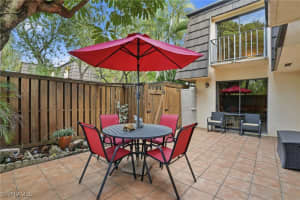 4029 Sandlewood Ln 2, Fort Myers